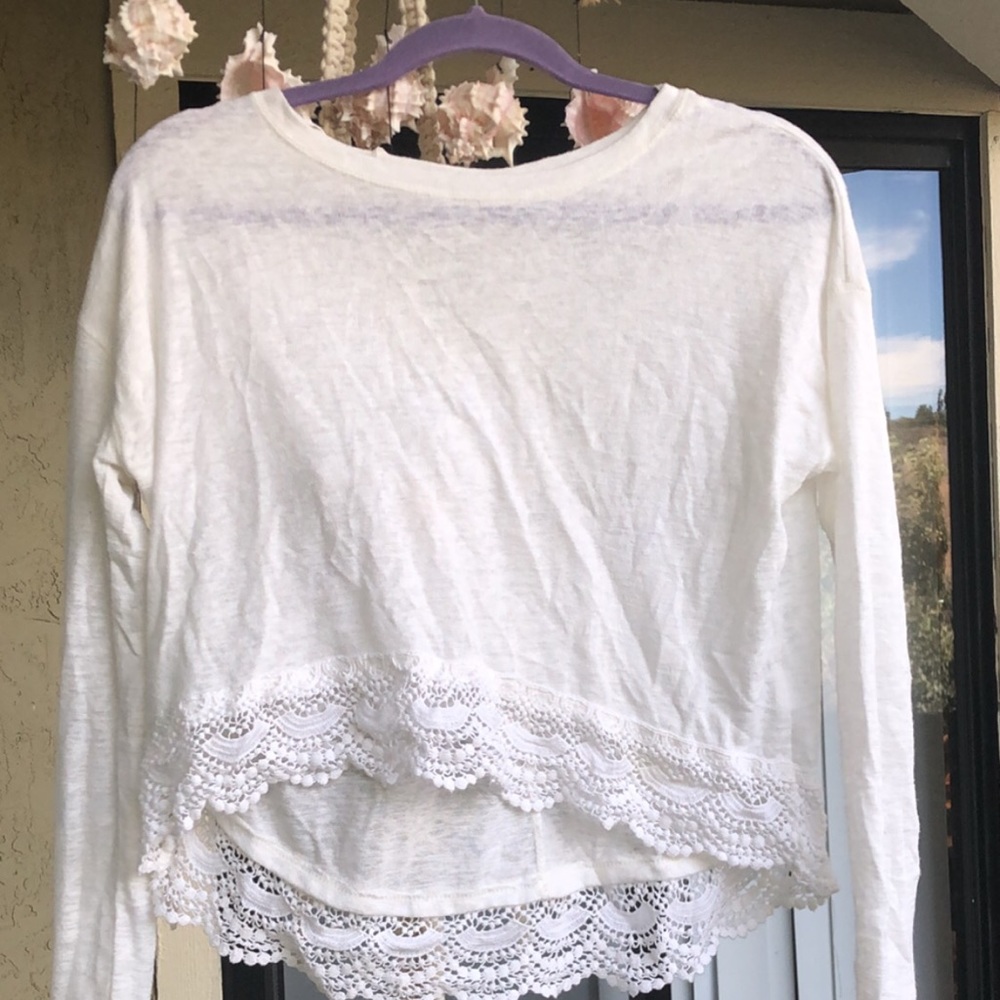 White long sleeve lace top